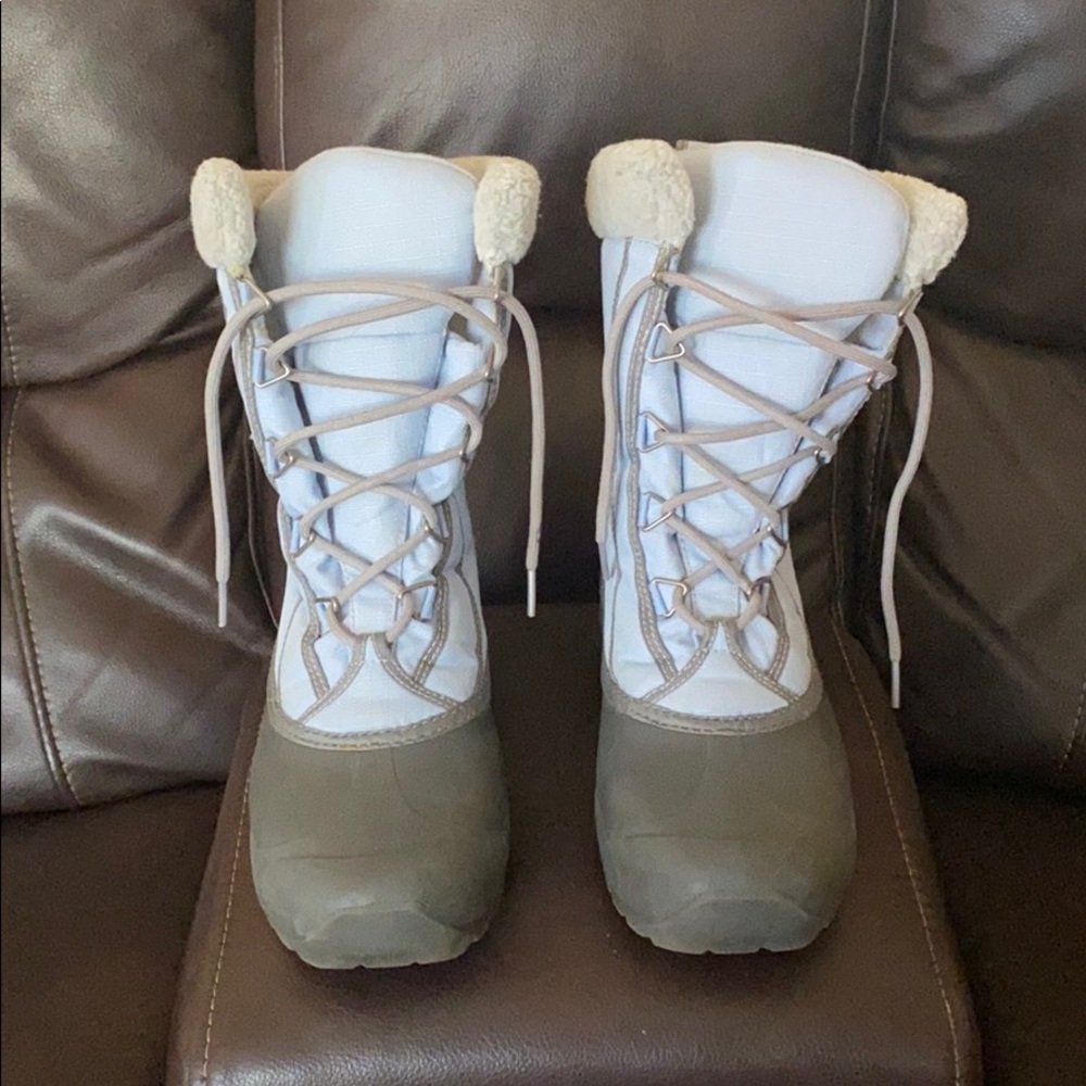 Sorel woman snow boots